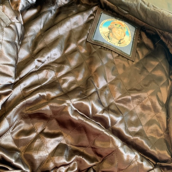 Leather jacket - Picture 8 of 8